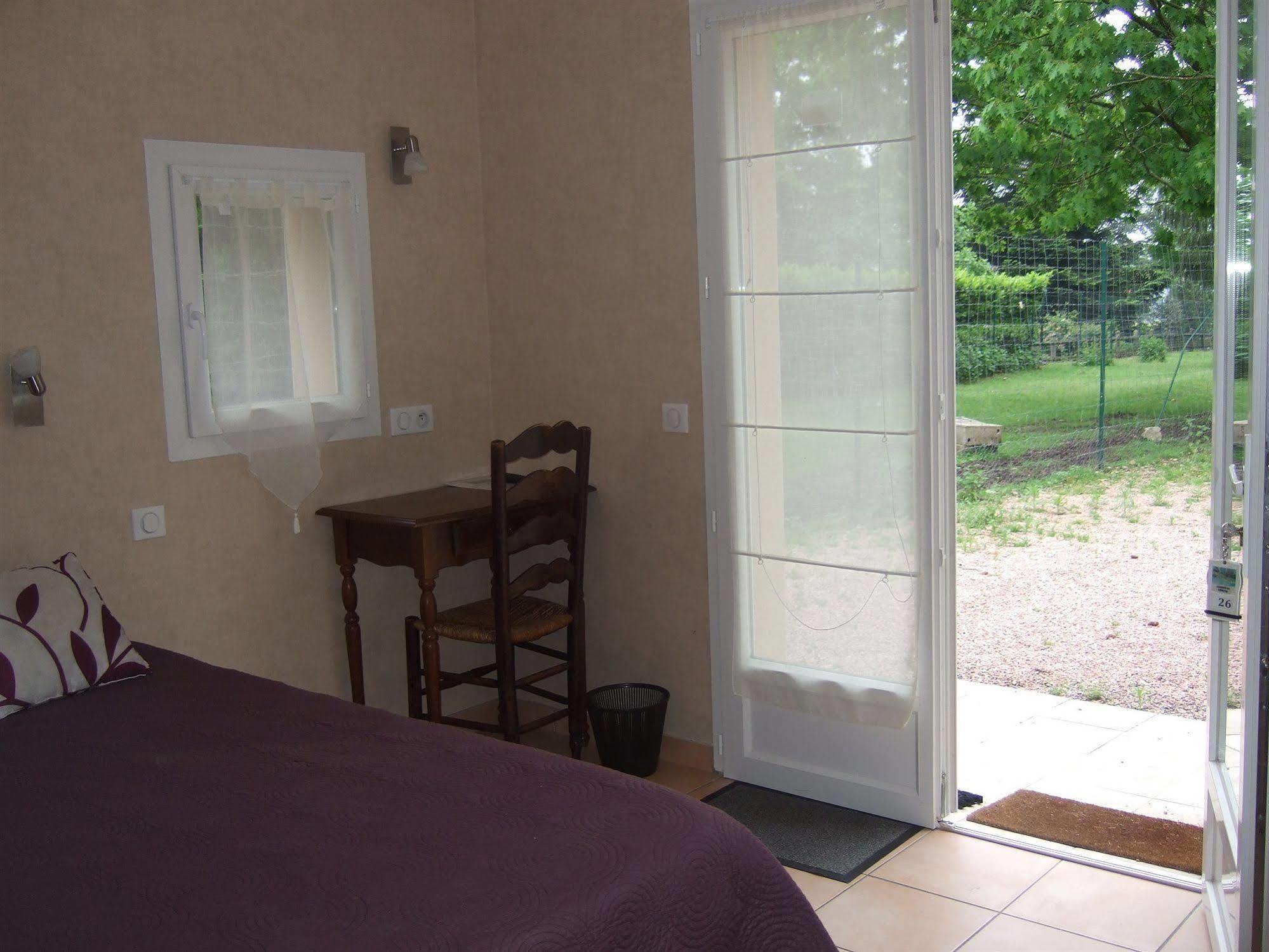 Domaine De L'Orisse Hotel Varennes-sur-Allier Exterior photo